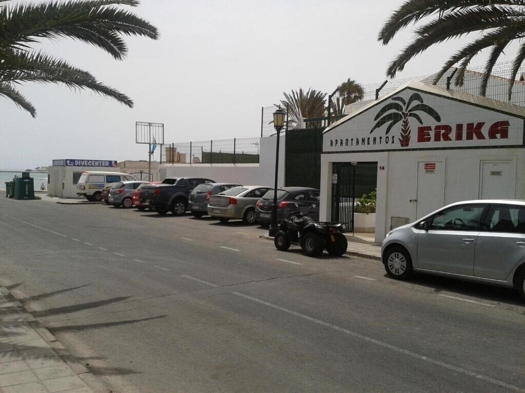 Фото Erika Apartments 3*