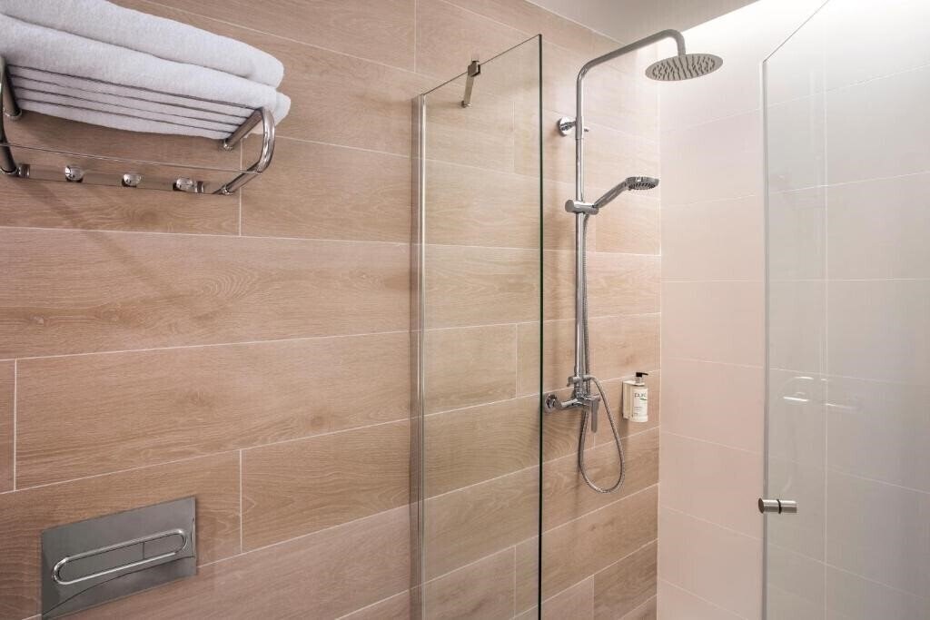 Фотографія B&B Hotel Lleida (ex. Hotel Ciudad de Lleida) 3*