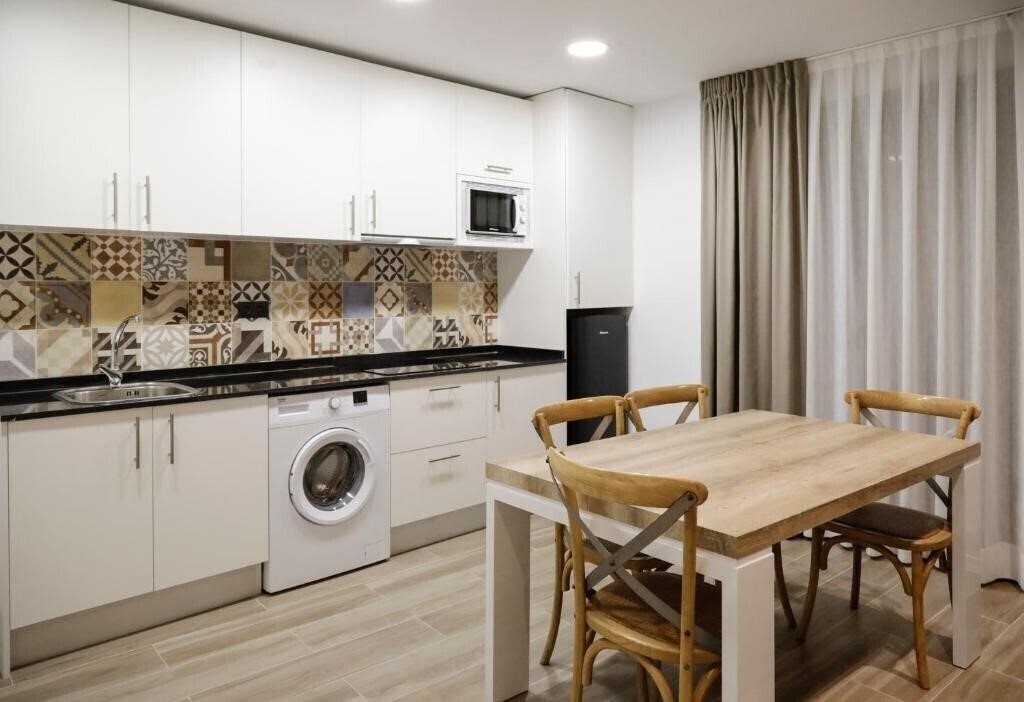 Отель SM Apartments Station 3*