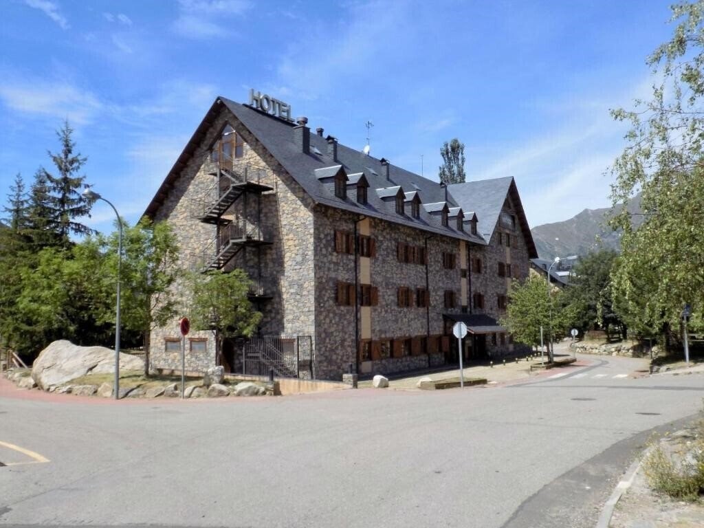 Зображення Apartamentos SNO Vall De Boi 2*