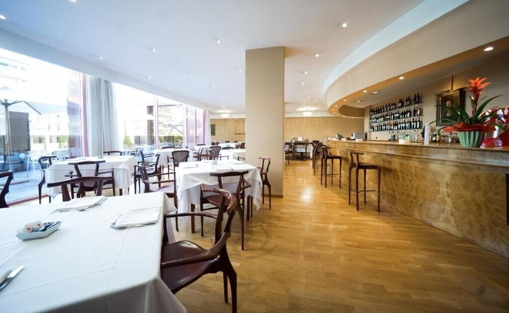 Изображение Mercure Carlton Rioja 4*
