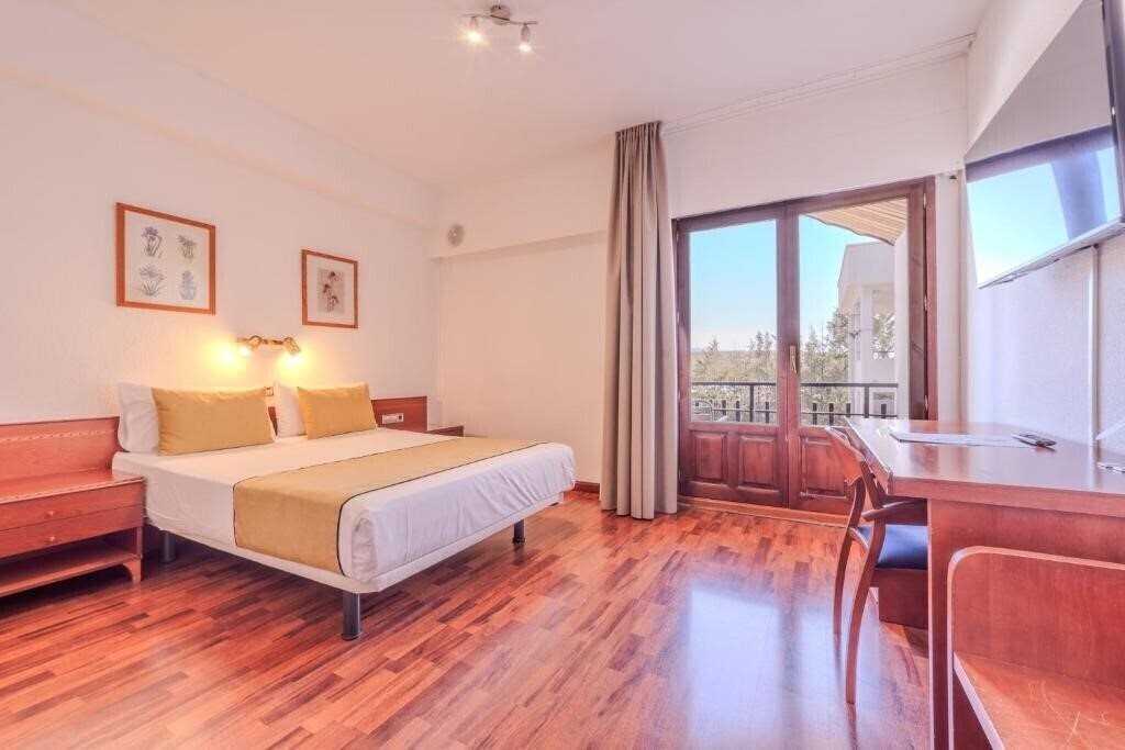 Фотографія Hotel ITC Ciudad de Haro by Soho Boutique 3*