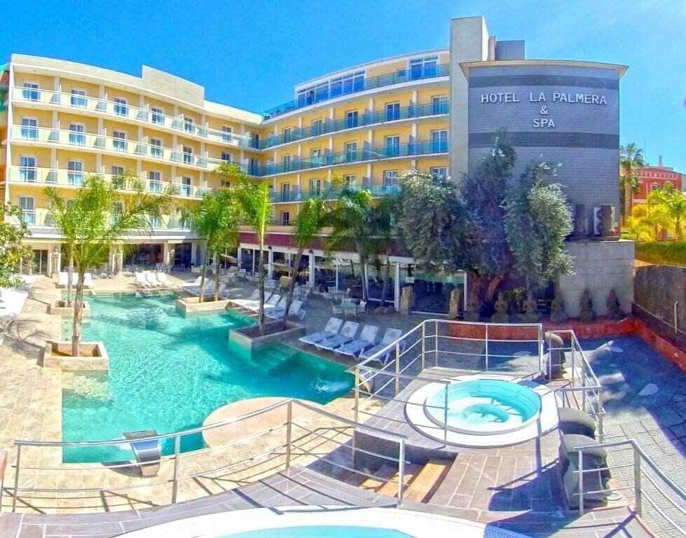 Готель La Palmera 3*