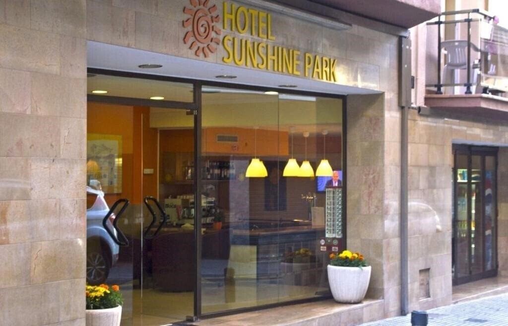 Отель Sunshine Park 2*