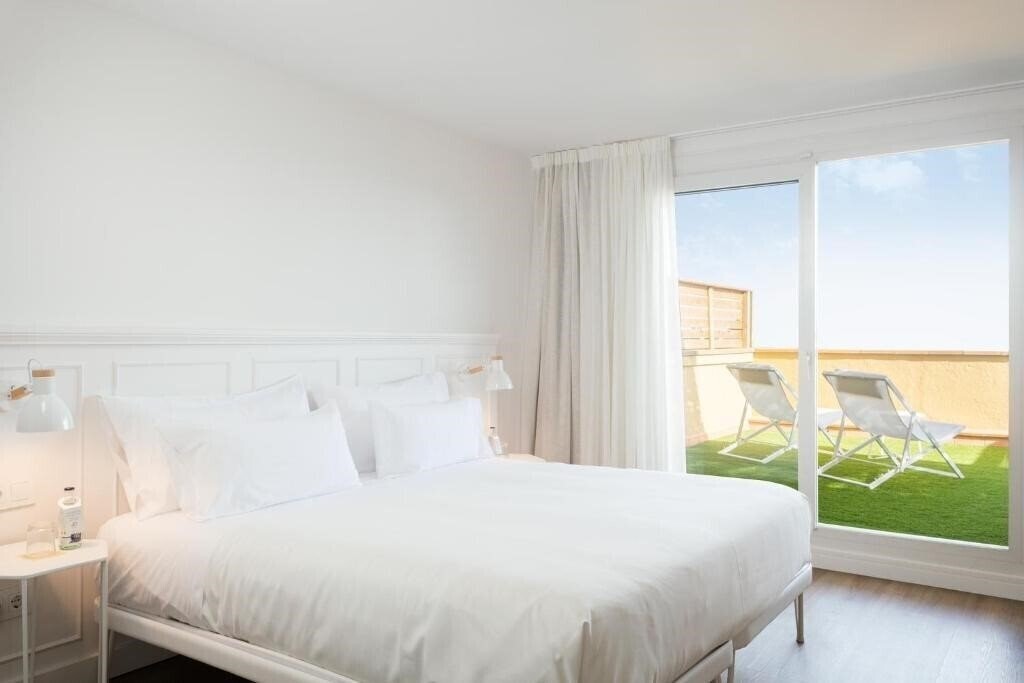 Фото The 15th Boutique Hotel 4*