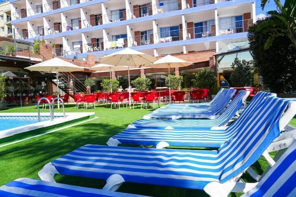 Фото HTop Palm Beach & SPA 3*