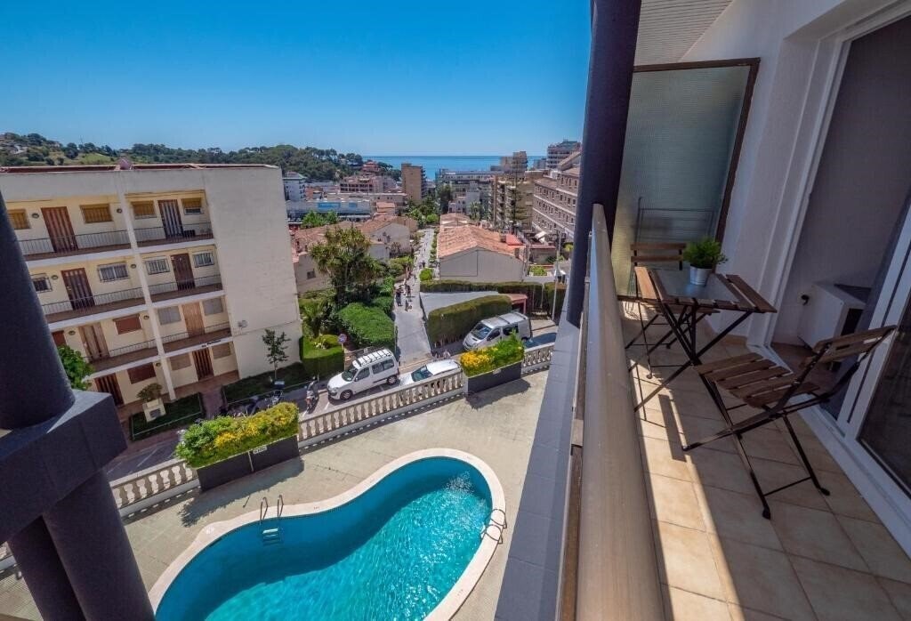 Фотография Apartamentos Ar Melrose Place апартаменты