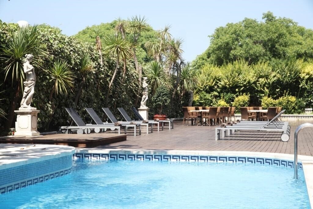 Готель Augusta Club Hotel & SPA 4*