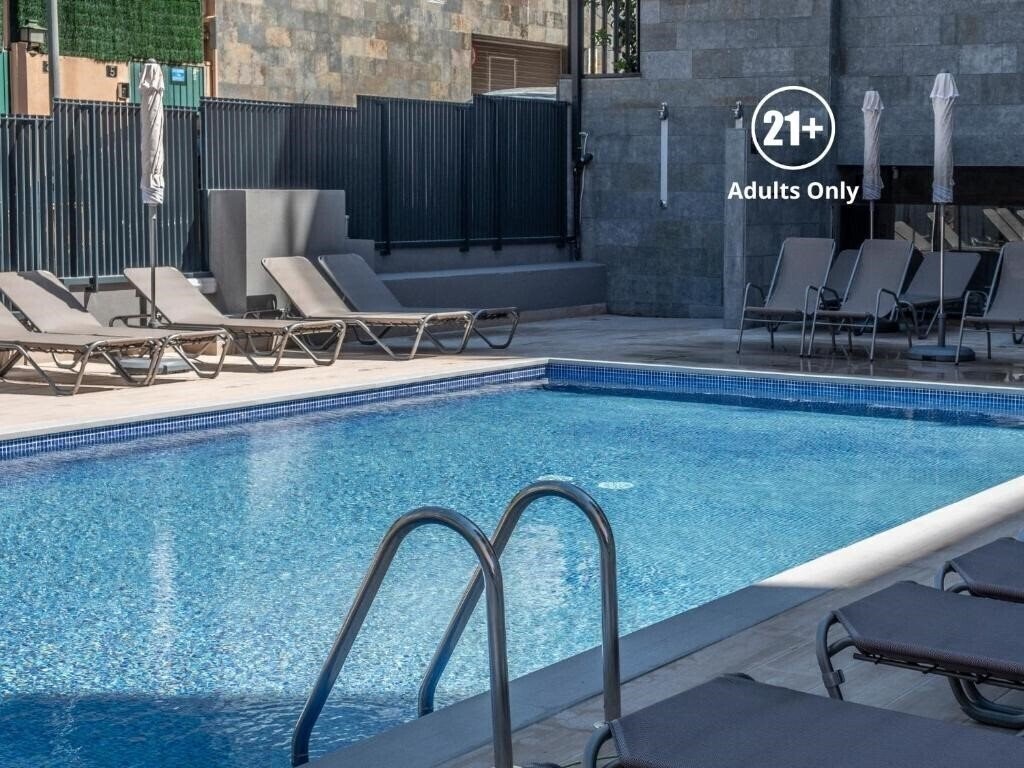 Отель Rosamar Es Blau (Adults Only 21+) 4*