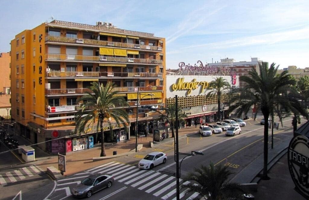 Готель Apartaments Lloret Sun 3*