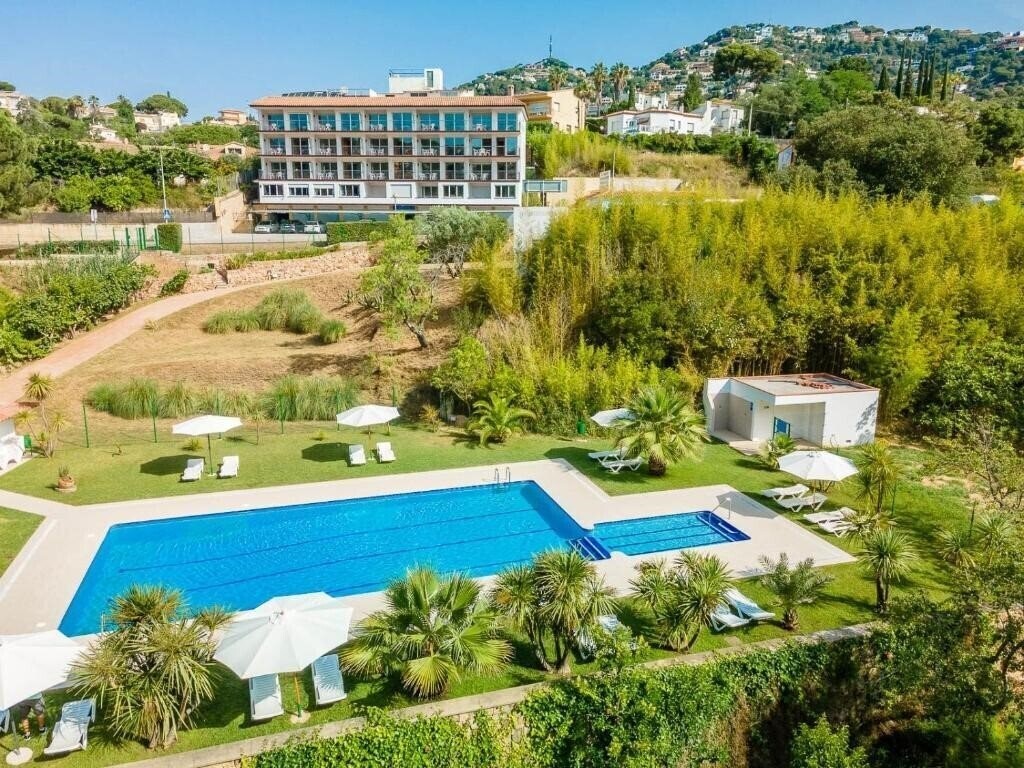 Отель Apartamentos Costamar 1*