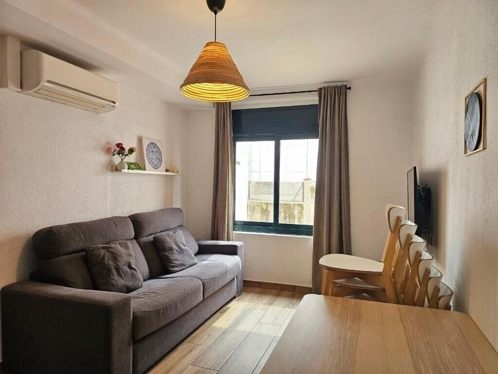 Отель Apartaments Sant Lluis 2*