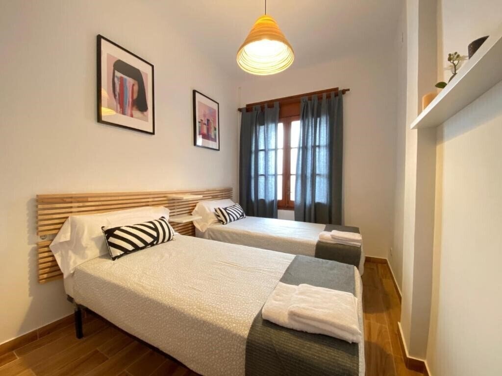 Фото Apartaments Sant Lluis 2*