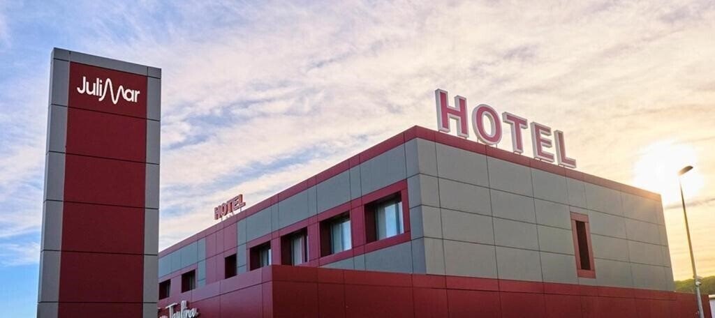 Готель Hotel Julimar 3*
