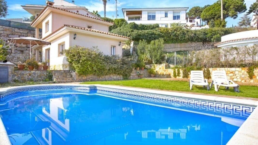 Отель Villa Lina 3*