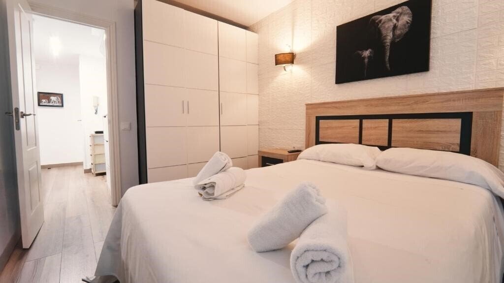 Готель Seahomes Vacations - Coral Sun In Fenals Beach 3*