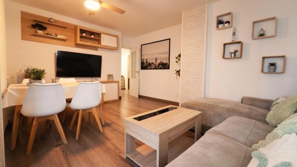 Картинка Seahomes Vacations - Coral Sun In Fenals Beach 3*