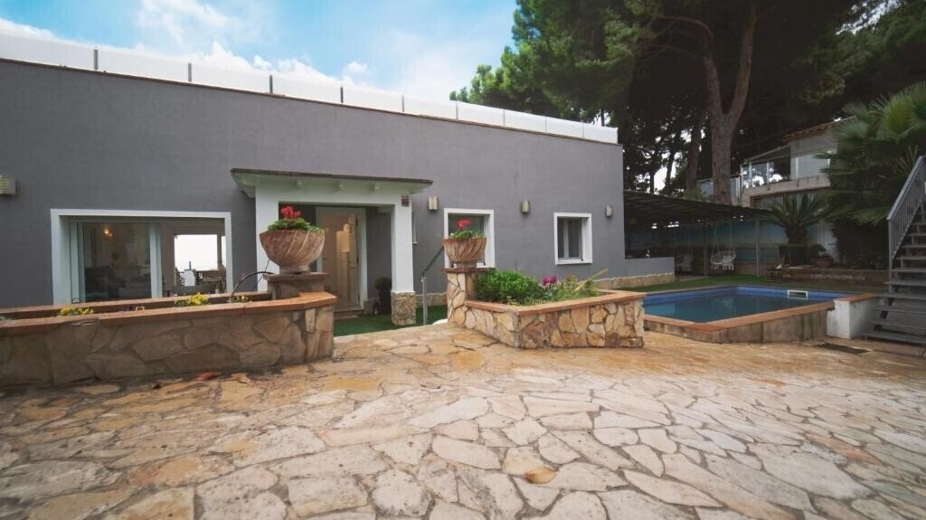 Зображення Seahomes Vacations - Villa Serenity Cala Canyelles 5*