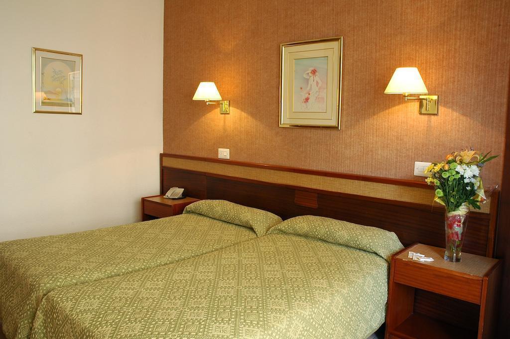 Зображення H. Top Alexis 3*