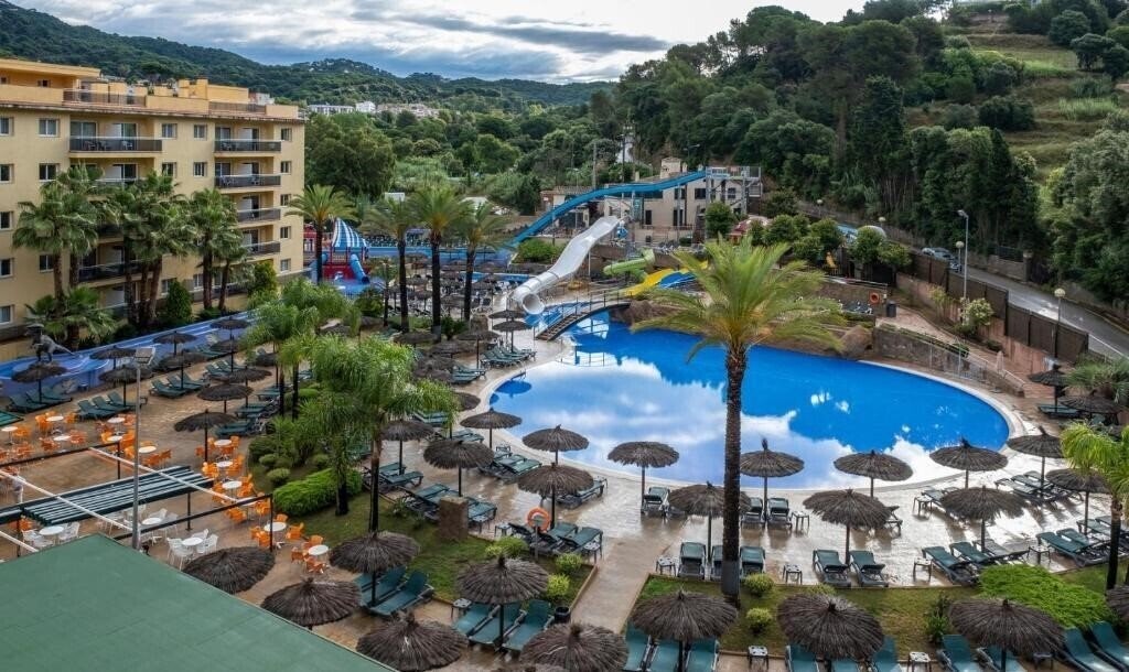 Отель Rosamar Garden Resort 4*