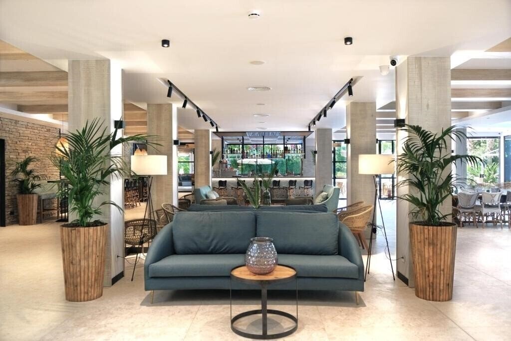 Готель Acapulco 4*