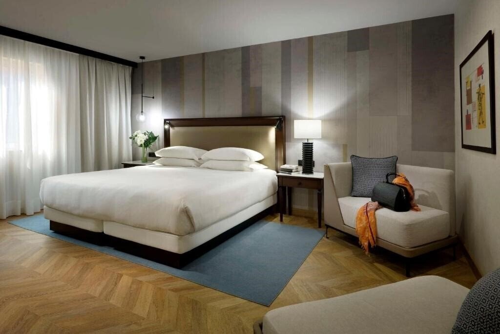 Готель Hesperia Madrid 5*