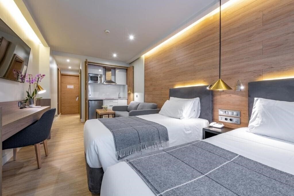 Готель Espahotel Plaza De Espana 3*
