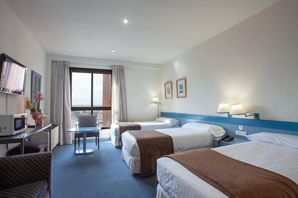 Зображення Espahotel Plaza De Espana 3*
