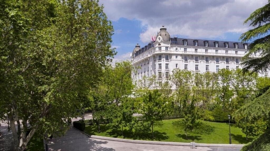 Отель Mandarin Oriental Ritz Madrid 5*