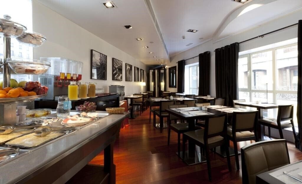 Зображення Quatro Puerta Del Sol 4*