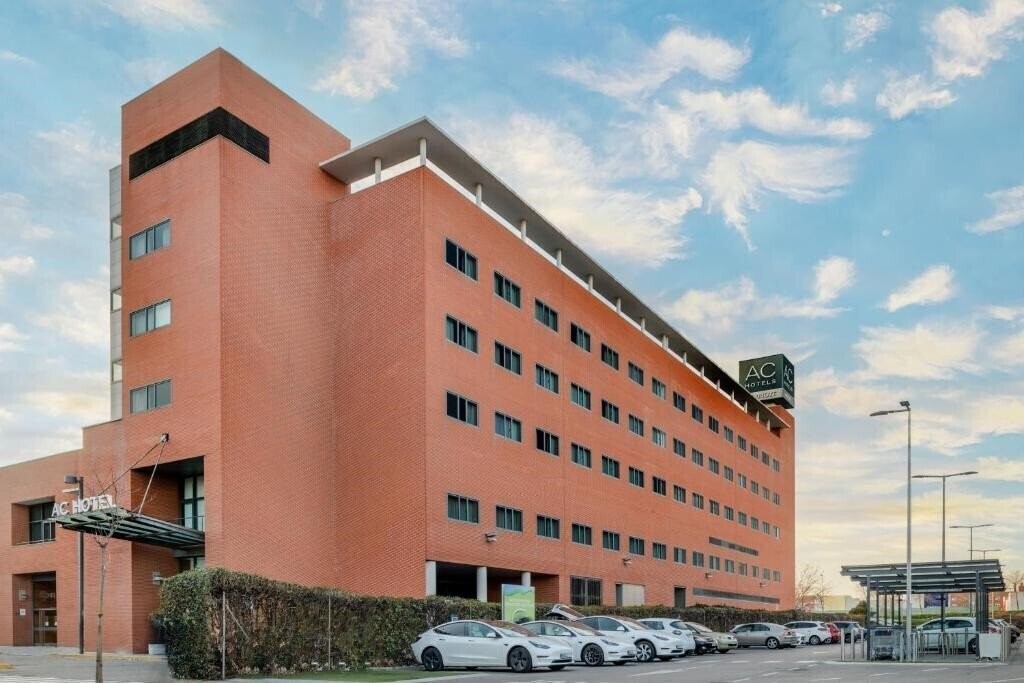 Фото Ac Hotel Alcala By Marriott 4*