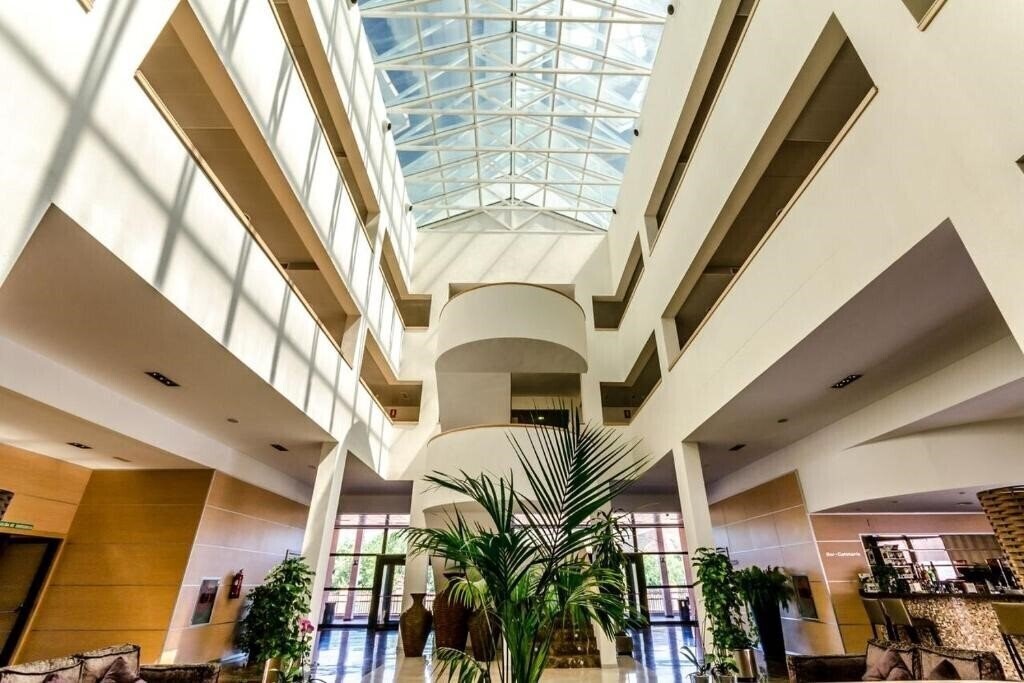Отель Alcala Plaza 3*