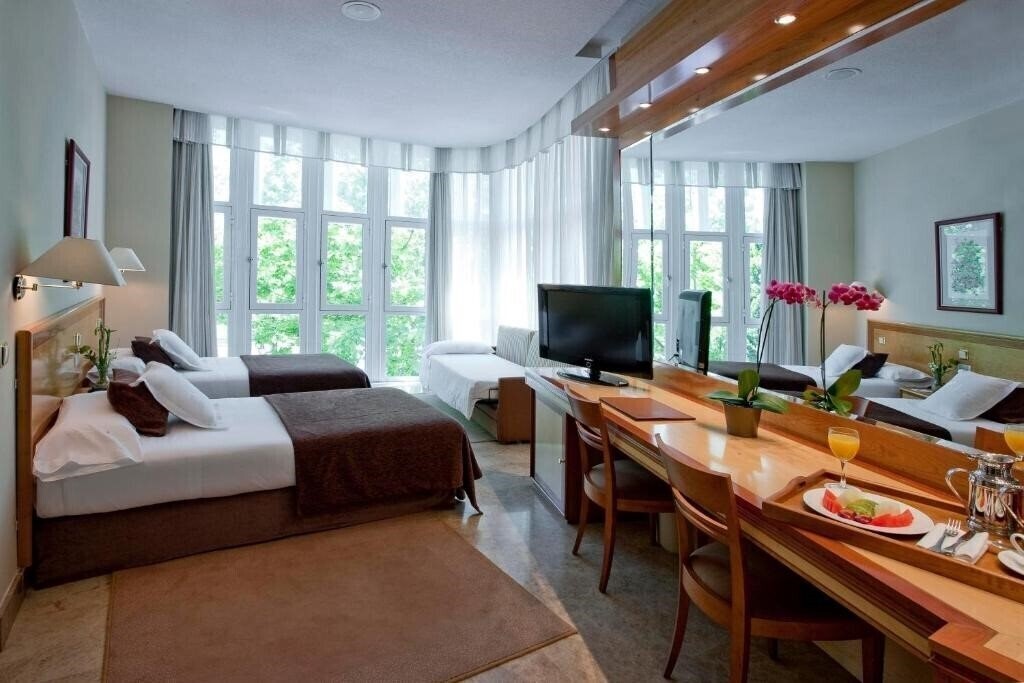 Изображение Vp Jardin De Tres Cantos 3*