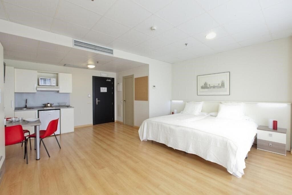 Фотографія Vertice Roomspace Madrid 3*