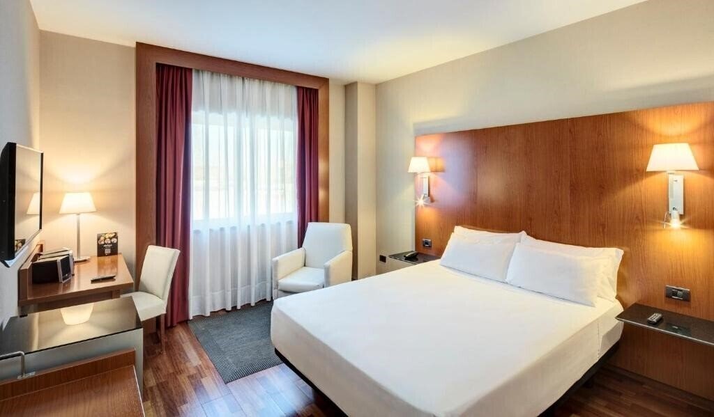 Готель Sercotel AB Rivas 4*