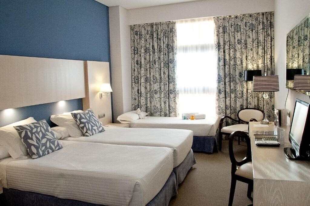 Готель Nuevo Boston 4*