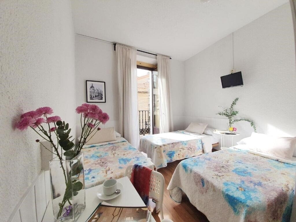 Картинка Hostal Alicante 2*