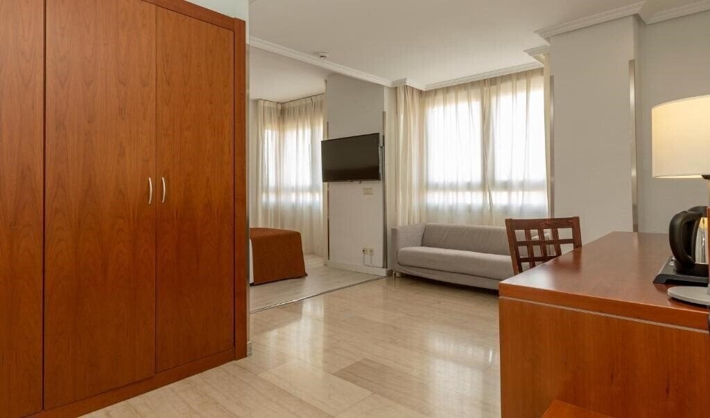 Изображение Silken Torre Garden 3*