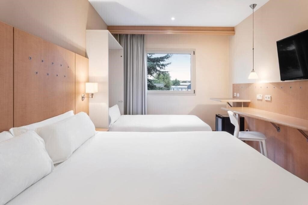 Фото B&B Hotel Madrid Arganda 3*
