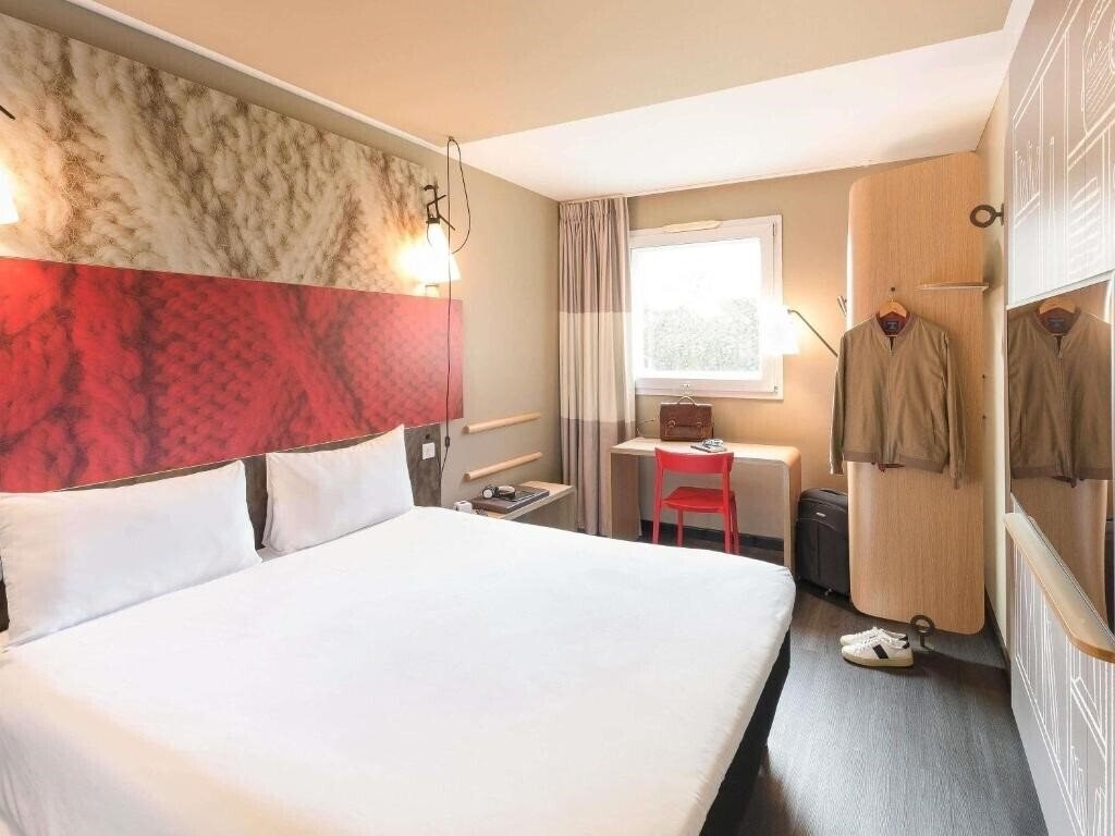 Отель Ibis Madrid Fuenlabrada 2*