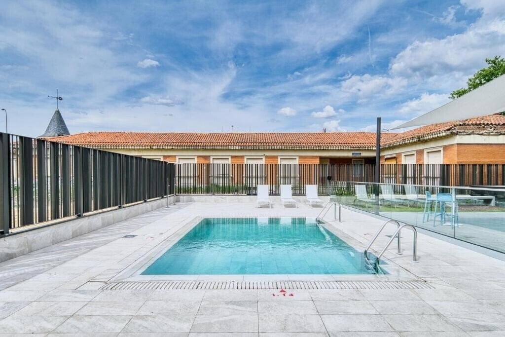 Фотография Holiday Inn Express Madrid-Airport 3*