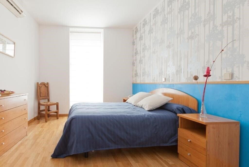 Фото Hostal Montaloya 2*