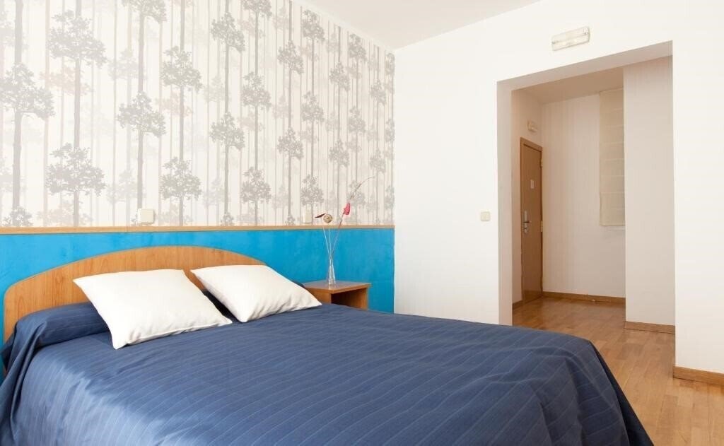 Картинка Hostal Montaloya 2*