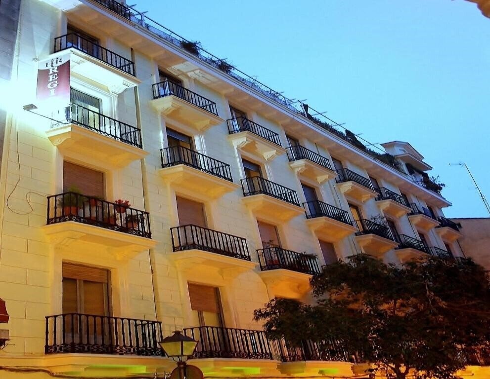 Фотографія Hostal Regio 2*