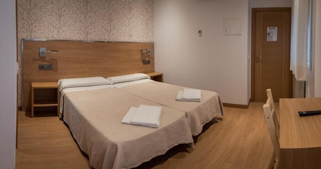 Фото Hostal San Antonio 1*