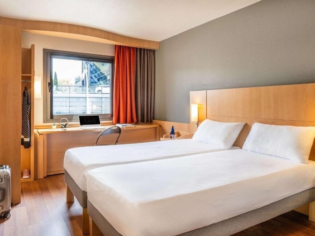 Фотографія Ibis Madrid Alcobendas 2*