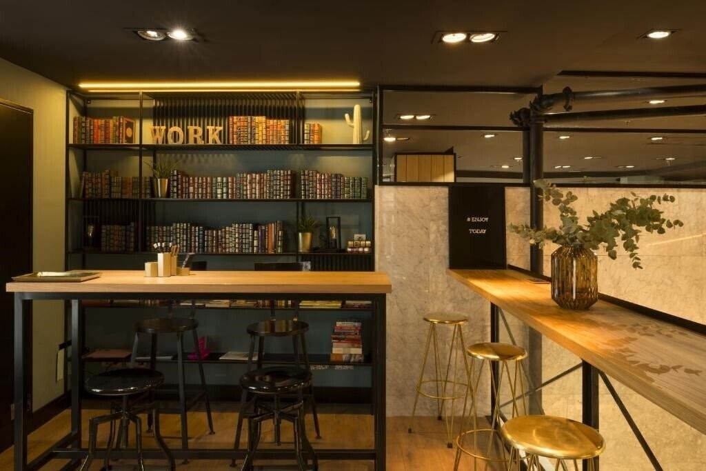 Фотография Petit Palace Alcala Torre-Tower Views 4*