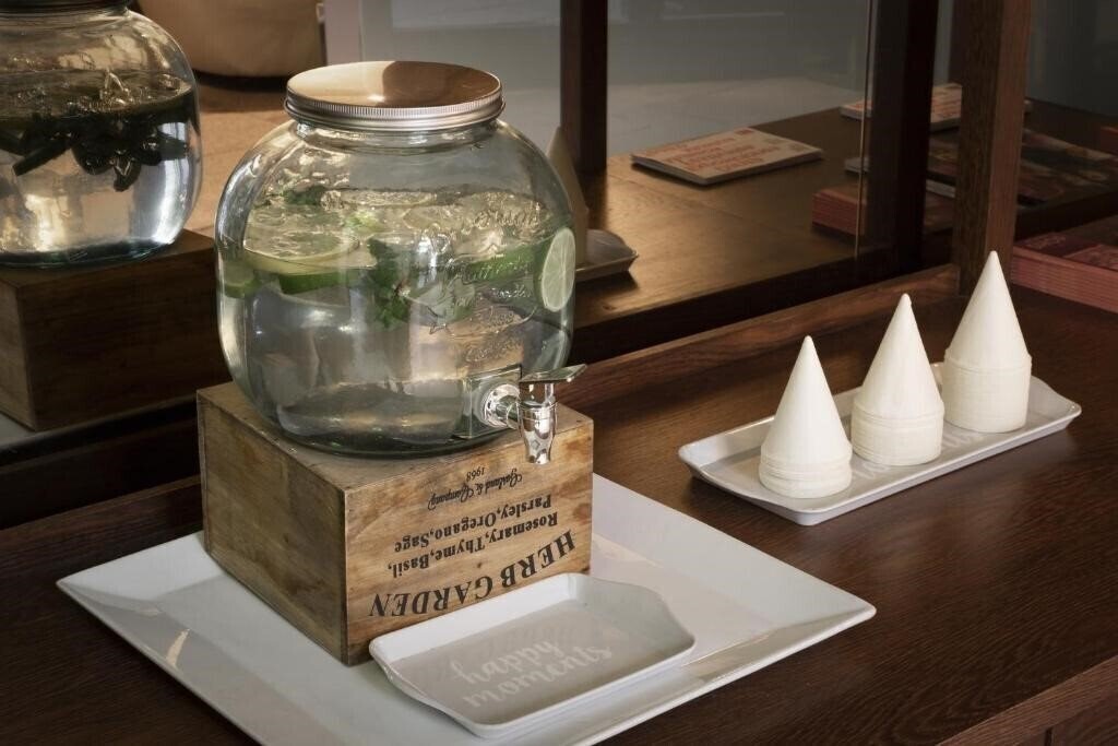 Фотографія Petit Palace Posada Del Peine-City Inn Madrid 4*