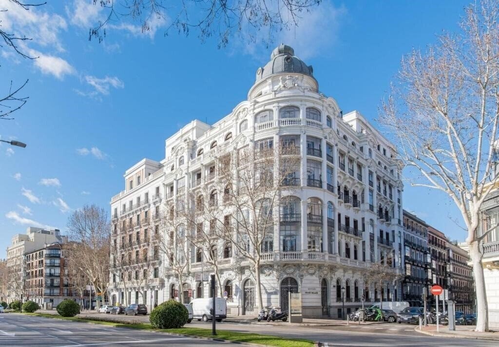 Отель Petit Palace Savoy Alfonso XII 4*