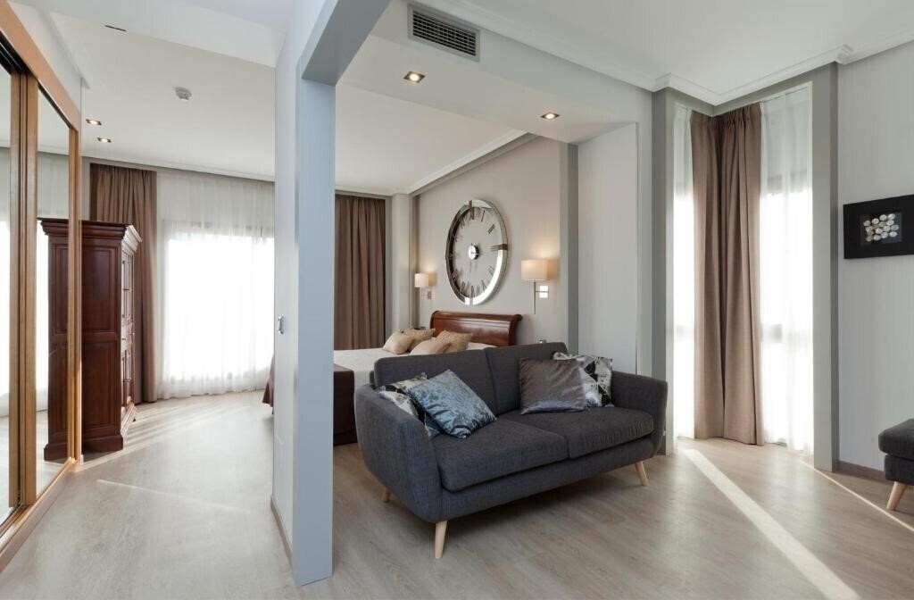 Фото Villamadrid 4*